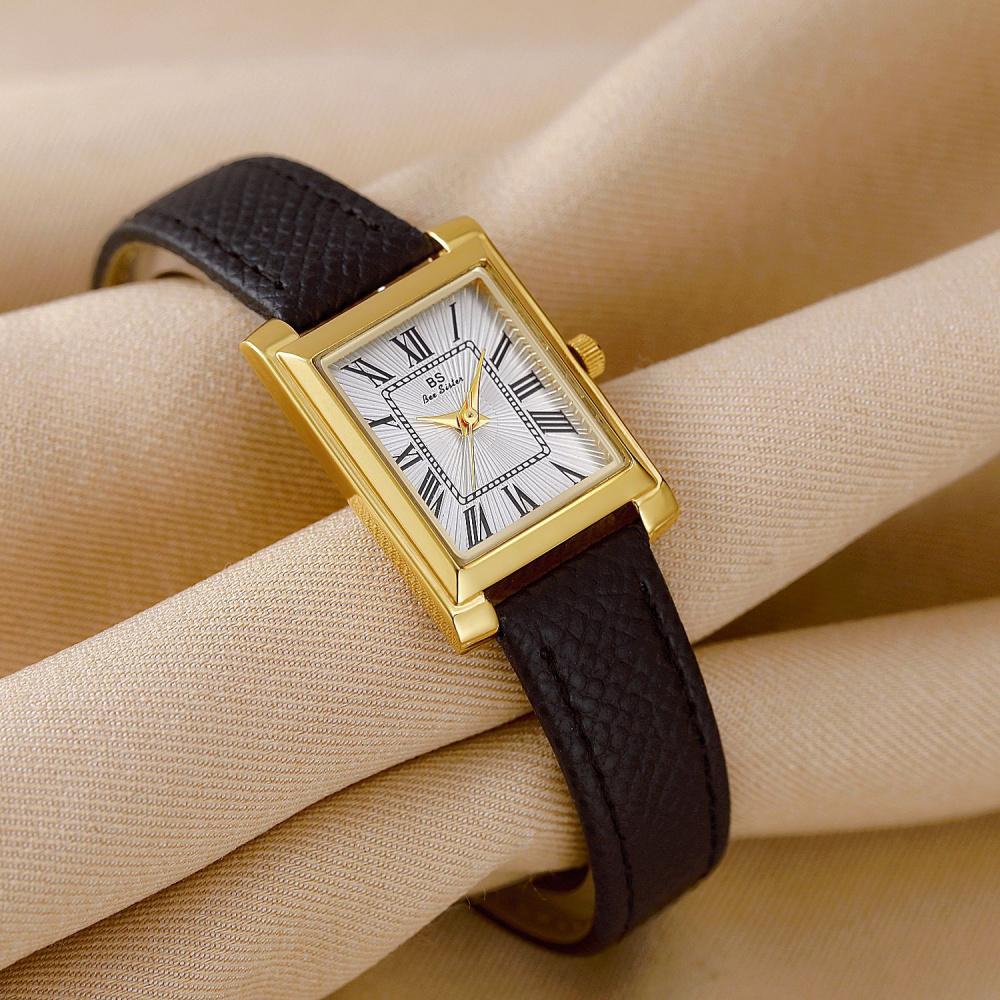 Retro Square Roman Numeral Leather Watch for Women Ultra Thin Minimal Ladies Quartz Dress Wristwatch
