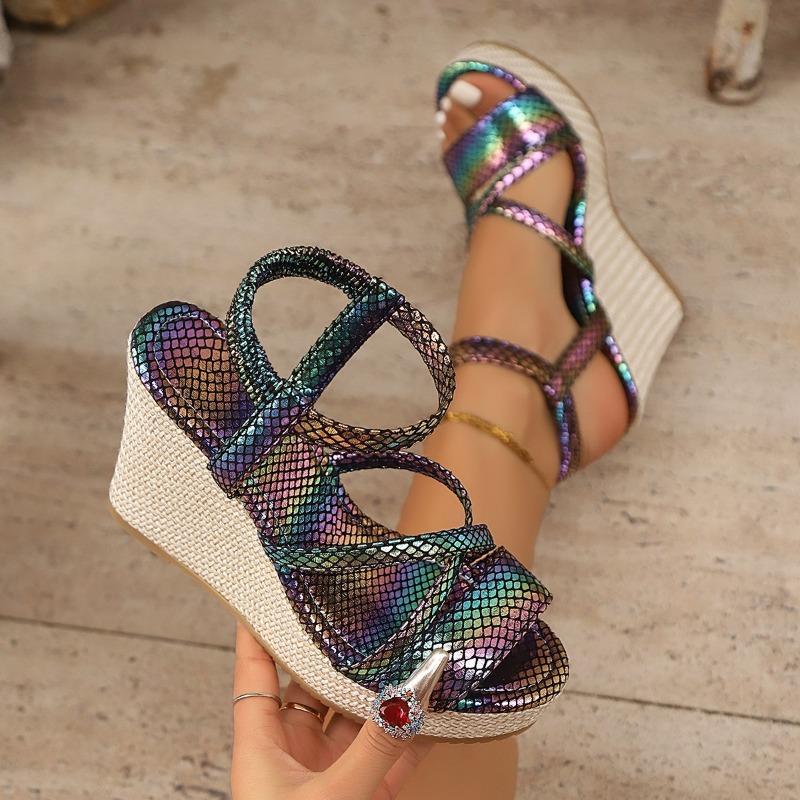 Fashion 2025 New Women Sandals Fashion Designer Casual Wedges Shoes Women Lightweight Beach Platform High Heels Sandals Women
