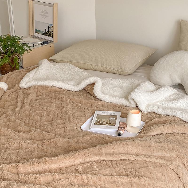 Simple Solid Color Blanket Home Thickened Leisure Blanket Office Nap Blanket Warm Soft and Skin Friendly Sofa Bed Blankets