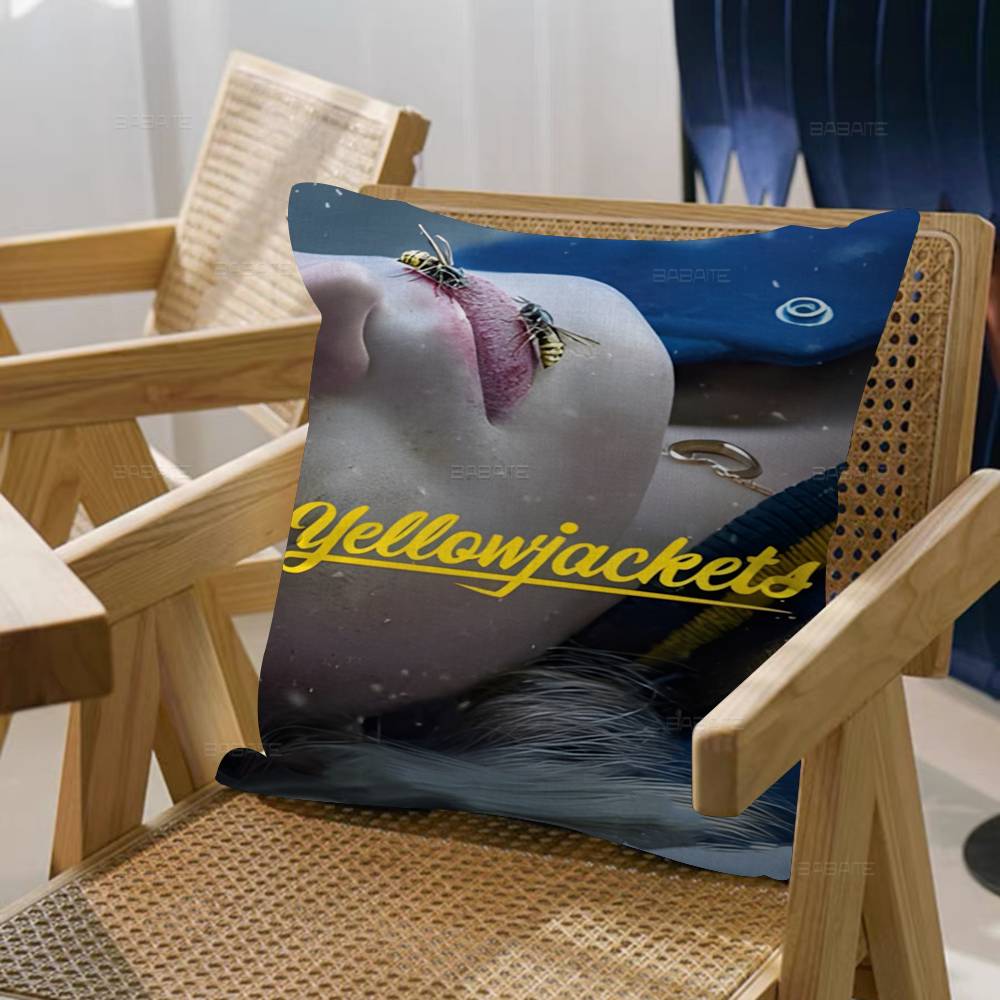 Психологический Хоррор Сериал Yellowjackets 45*45 см Наволочка Декор Наволочка для Подушки Домашняя Наволочка Для Подушки на Диван Peach skin 18*18(CM)-1Pcs