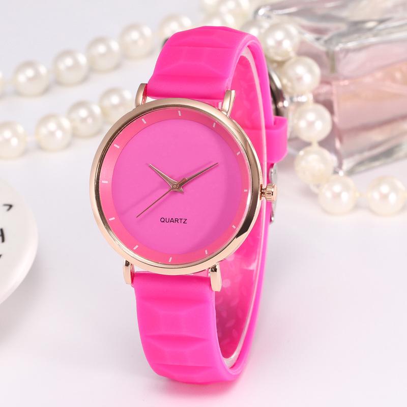 Trendy Silicone Quartz Wristwatch for Couples & Students - Simple Fashion Design for Women