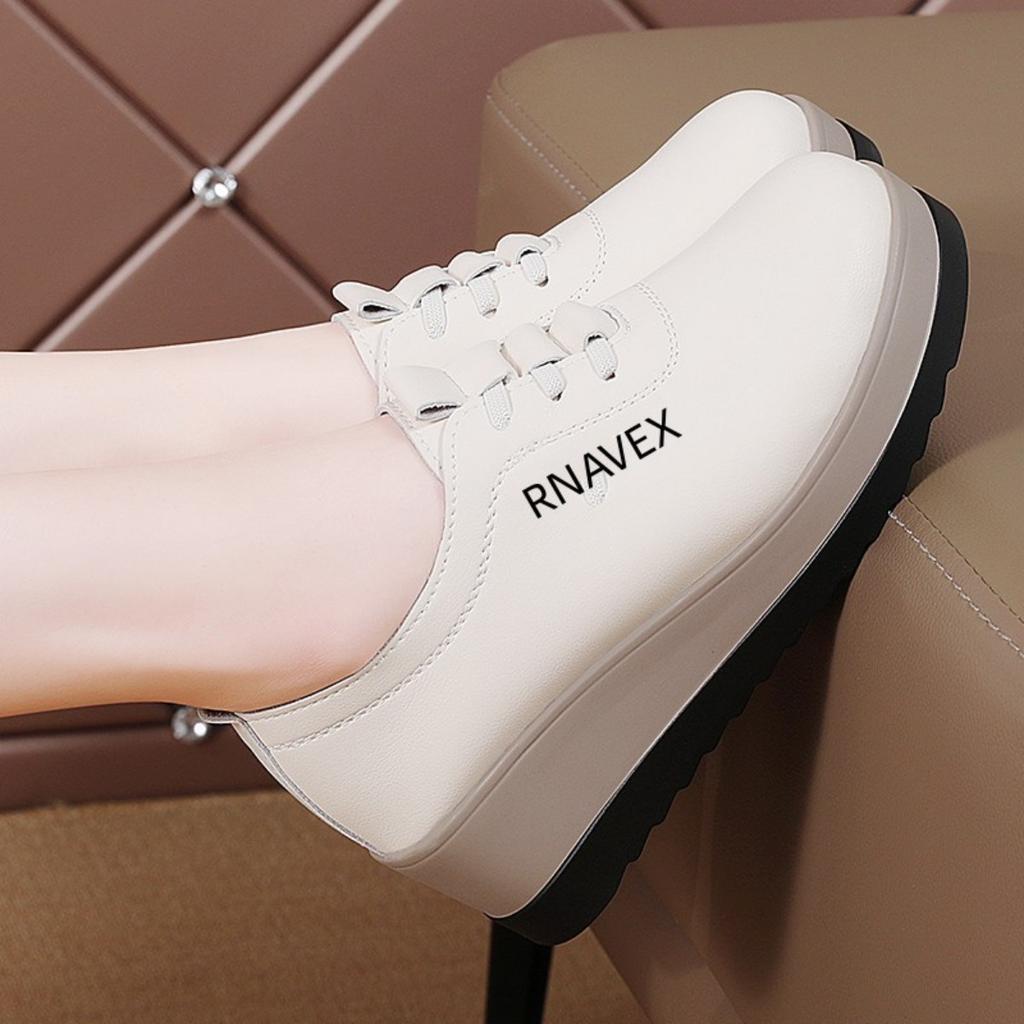 Thick Soled Sponge Cake Small Leather Shoes for Women, Low Top Shoes, Single Shoes, Fashionable Casual Shoes