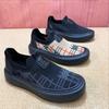 Sapatos masculinos respiráveis de verão transfronteiriços sapatos casuais planos preguiçosos sapatos masculinos de um pedal malha tecida fly sapatos tipo meia masculinos masculinos