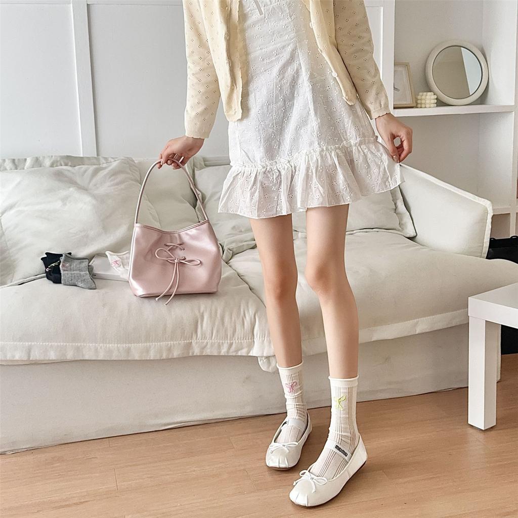 Sophisticated Ladies' Ankle Socks with Embroidery Colorful Bows Stretchable Cotton Fabric Middle Tube Calf Socks Hosiery