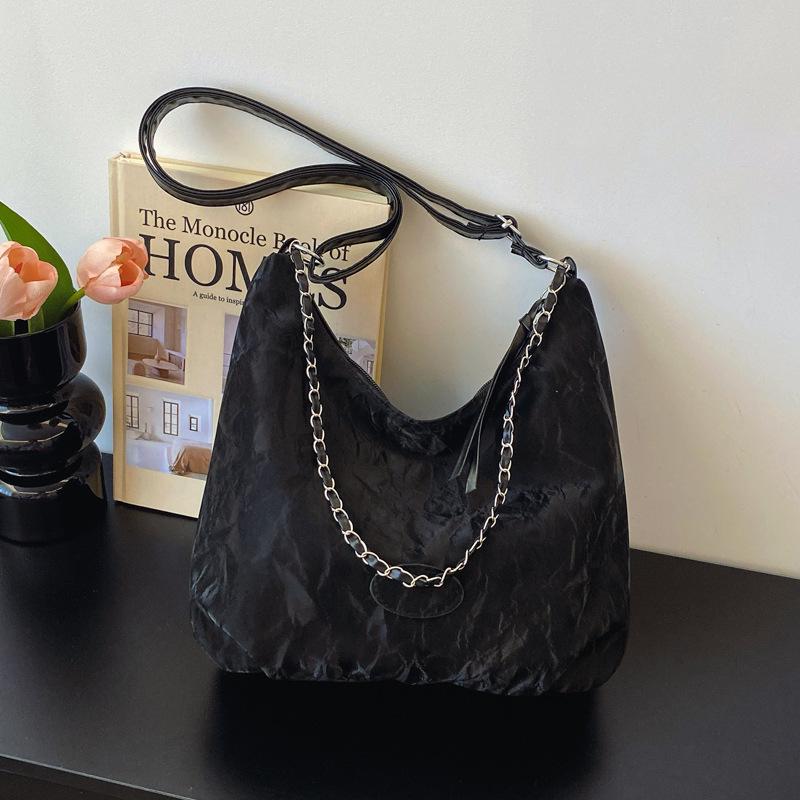 

2024 Женская Модная Сумка-Тоут через Плечо и Кроссбоди - Большая Вместимость для Моды и Поездок Without Pendant чёрный