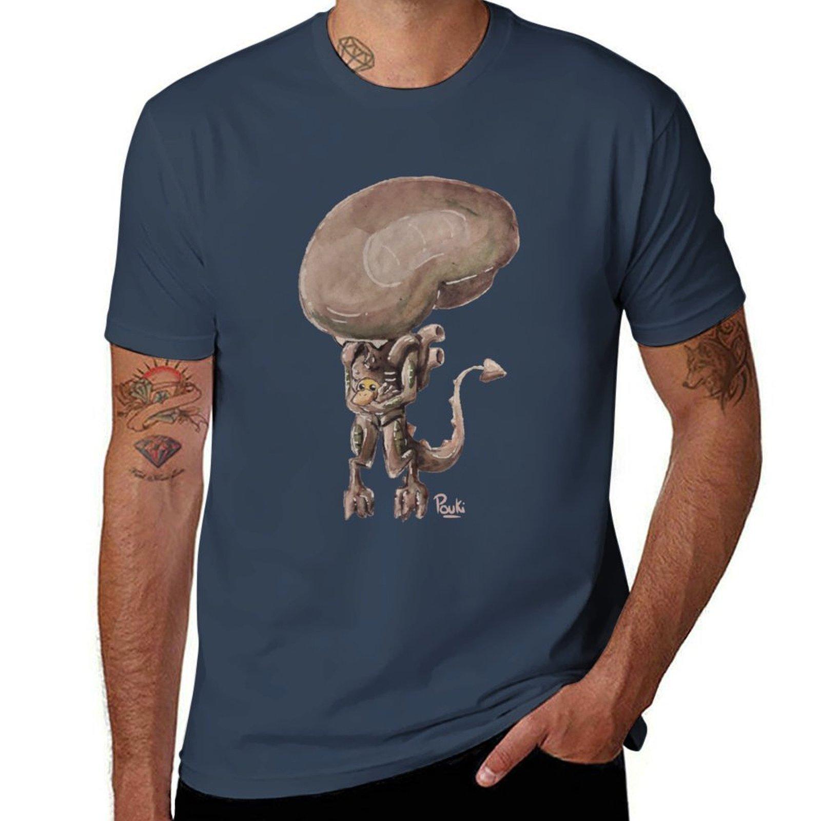 Alien Baby With His Duck Blanket Tshirt Daily Work Short Sleeve Top S