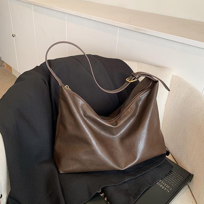 Bag Women's Autumn and Winter Underarm Bag 2025 New Simple Soft Surface Large Capacity Tote Bag Versatile Commuter Shoulder Bag