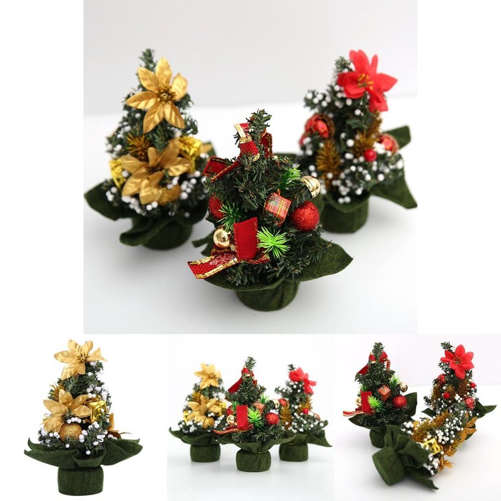 Charmantes Kleines Weihnachtsdekorationsbaum Ideal Für Feiertags-Tischdekorationen