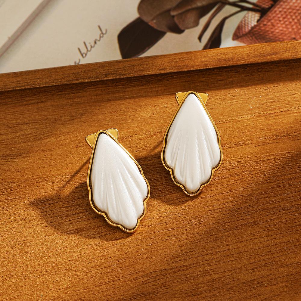 Stainless Steel & Titanium Shell Stud Earrings, European American Style, 18k Gold Vacuum Plated, Waterproof Jewelry for Women