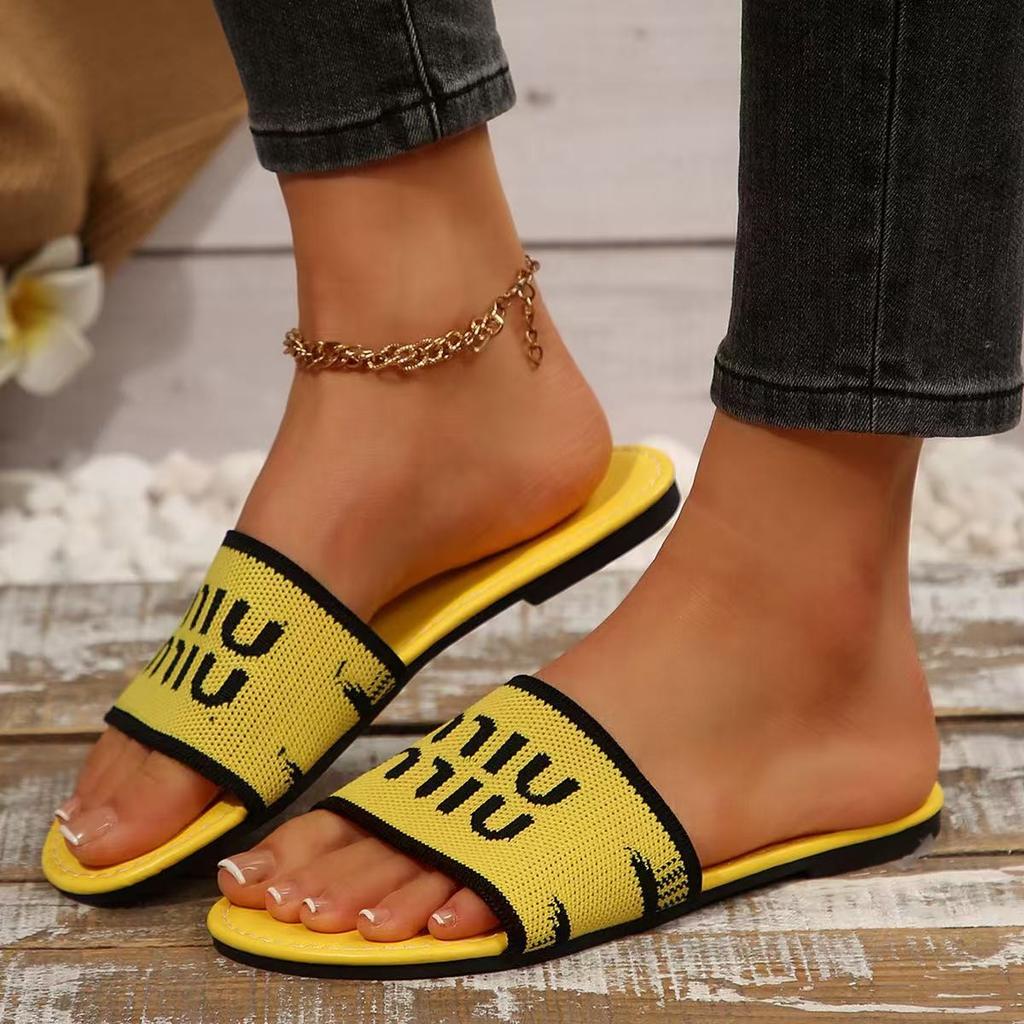 New Luxury Design Womens Rhinestone Alphabet Summer Flat Slippers Outdoor Ladies Slippers Casual Party Beach Flip Flops