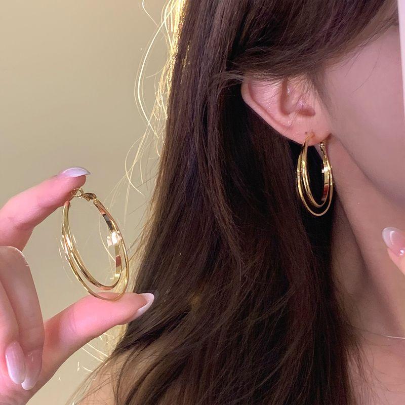 

Metal Double Layer Hoop Earrings Female Accessible Luxury Fancy Elegant Big Ear Ring Circle Ear Studs Simple Bracelet Earrings Ear Clip