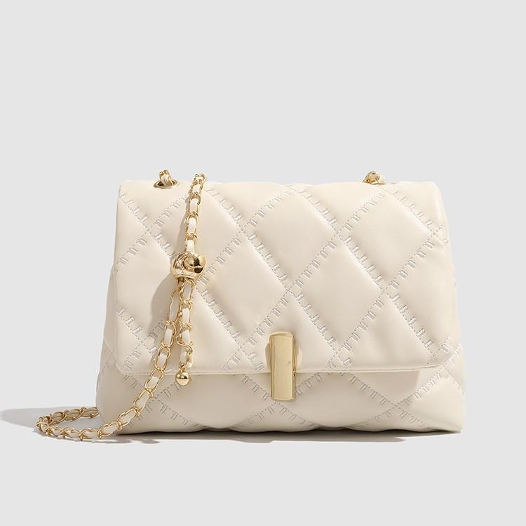 

This year, the popular high-end shoulder bag 2025 new fashion popular small square bag commuter chain oblique span women s bag белый