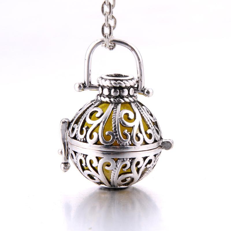 Hot-selling Aromatherapy Ancient Silver Style Cage Type Hollow Necklace Essential Oil Diffuser Perfume Box Ancient Hanfu Accessories