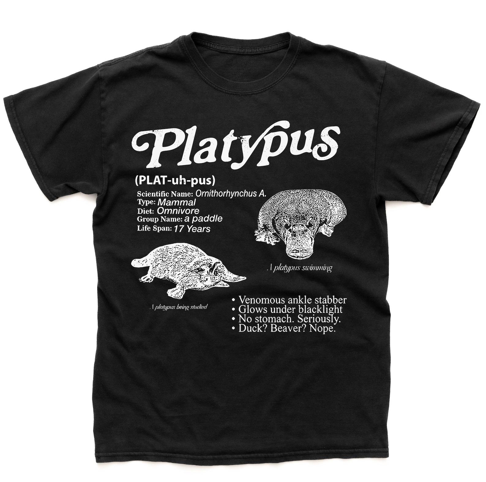 Platypus Vintage Shirt, Duck-billed Retro Animal Infographic Facts, Funny Biology Shirt, Australia Australian Mammal, Nature Science T-shirt M