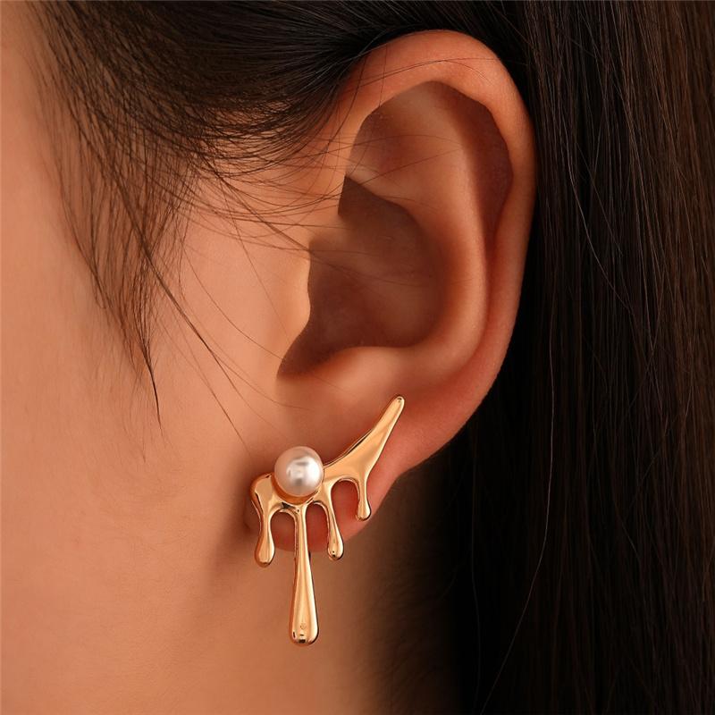 New Design Irregular U-Shaped Gold Color Earrings For Woman Vintage Fashion Exquisite Statement Jewelry Girls