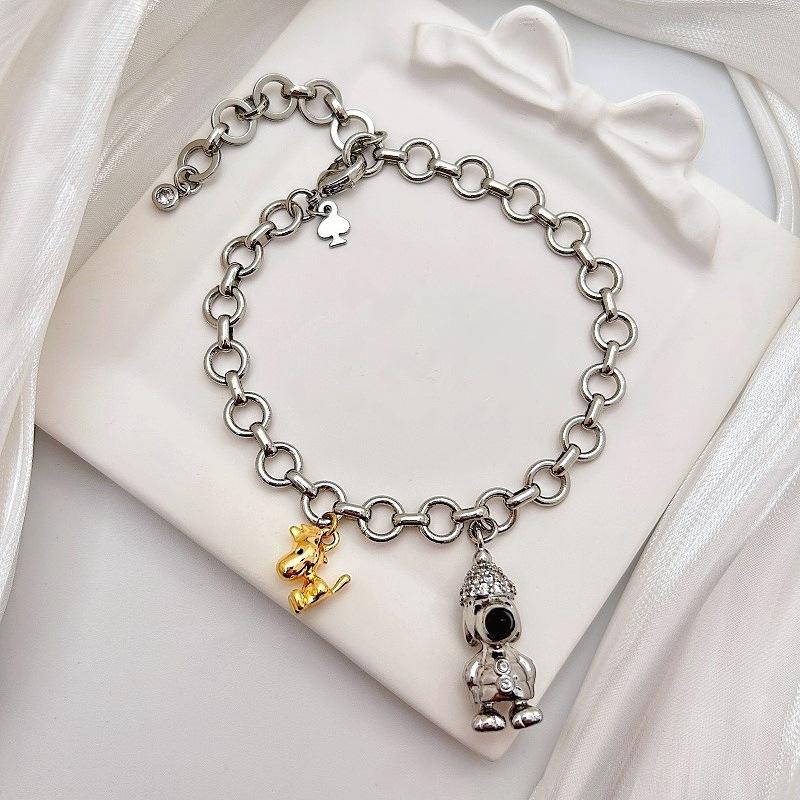 

Snoopy Cute Bracelet High-End Zircon Bear Bracelet Light Luxury Fashion Niche Design Exquisite Jewelry