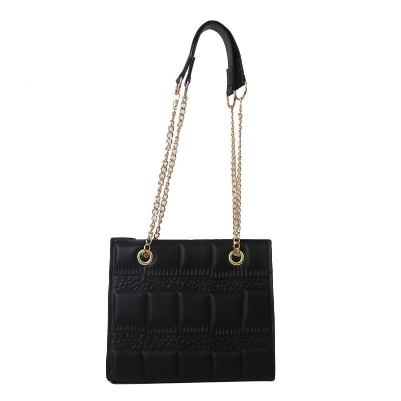 Fashionable Women's Chain Shoulder Bag 2023 Summer New Arrival Chic And Elegant Small Size Characters)