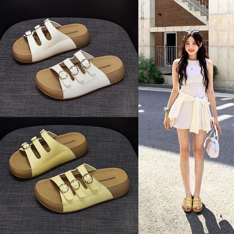 Korean Style Three-breasted Thick-soled Slippers Women's 2025 Summer New Outer Wear Casual Versatile Beach Shoes Non-slip Women's Slippers