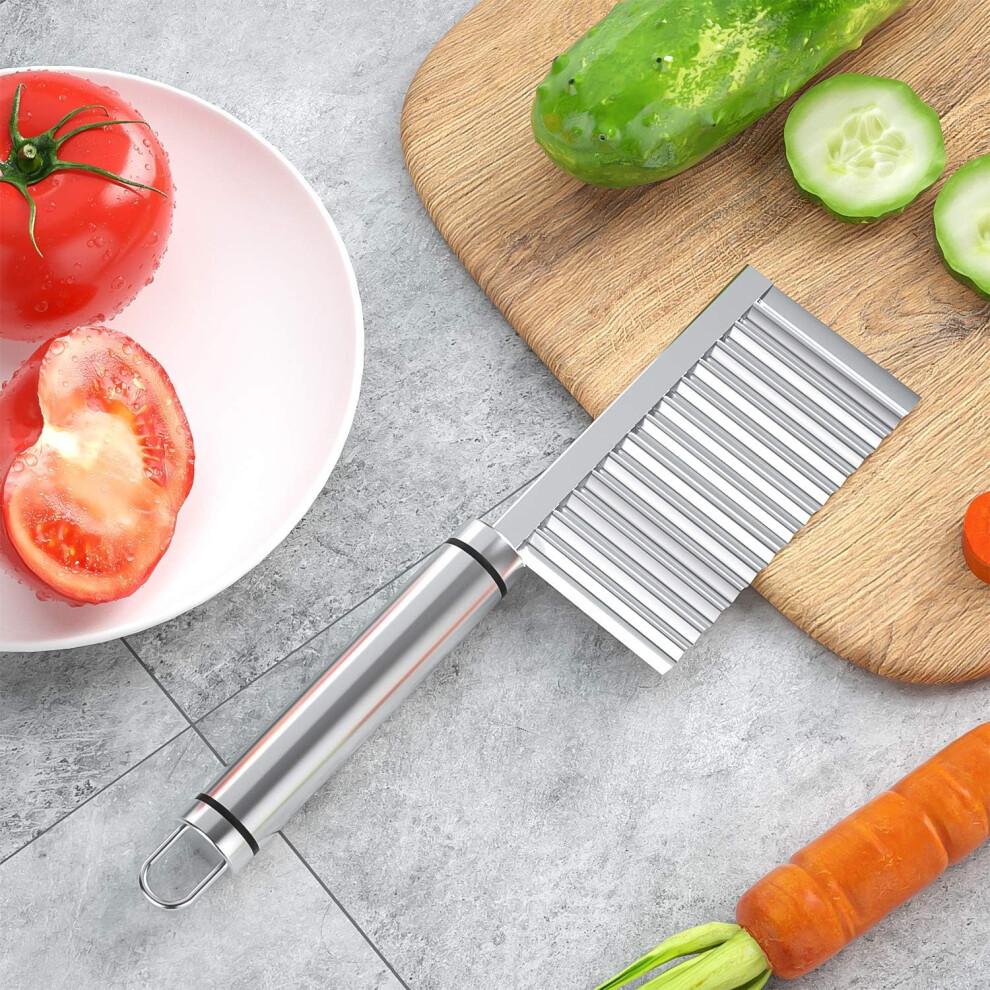 Ergonomic Crinkle Slicer, Robust Stainless Steel Tool For Attractive Food Presentation, Anti-Slip Surface, Dishwasher Safe Handle, Easy To Clean,
