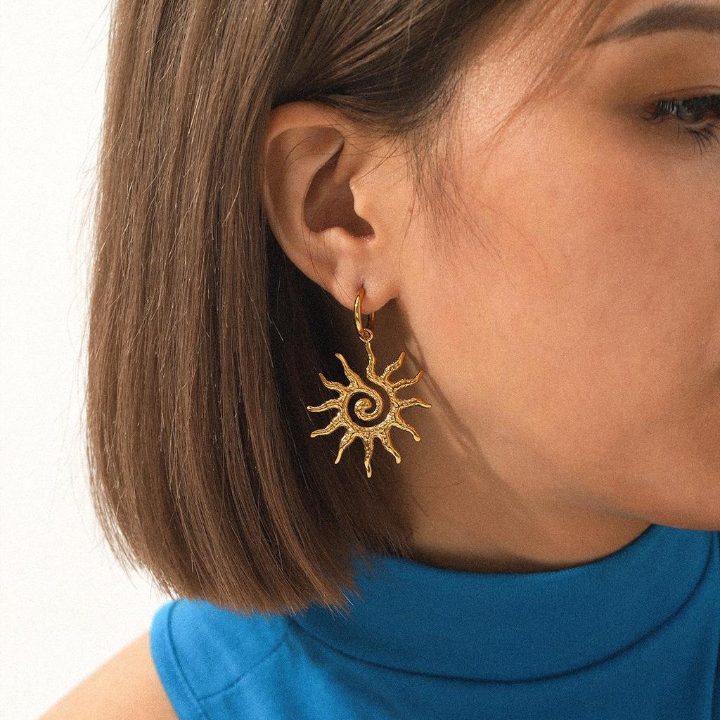 European-American Hollow Spiral Sun Pendant Stainless Steel Earrings - Non-fading, Light Luxury, High-End Women's Jewelry