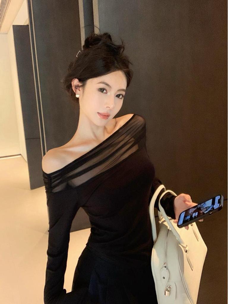 Mesh Black Patchwork One-Shoulder Long-Sleeve Crop Top