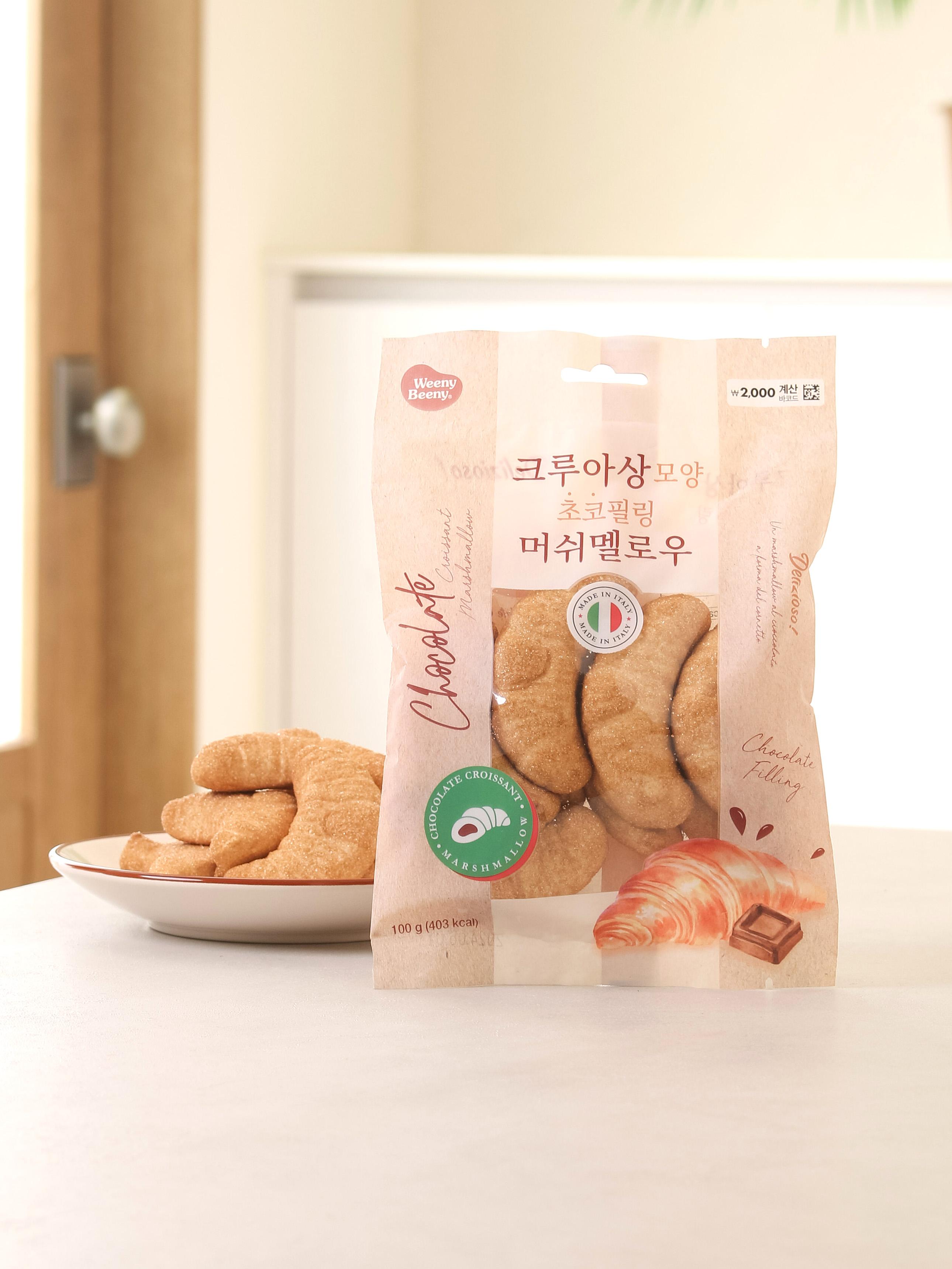 Croissant Shaped Chocolate Filled Marshmallows 100g 1ea