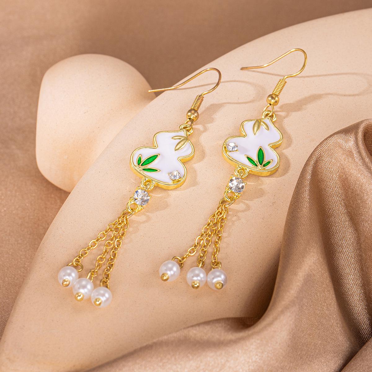 New Chinese Tassel Retro Luxury Bamboo Leaf Gourd Earrings for Women