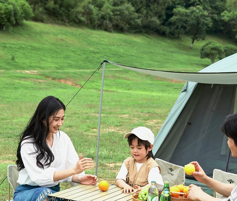 Portable Outdoor Folding Table: Lightweight, Height-Adjustable, Roll-Up Camping Essential