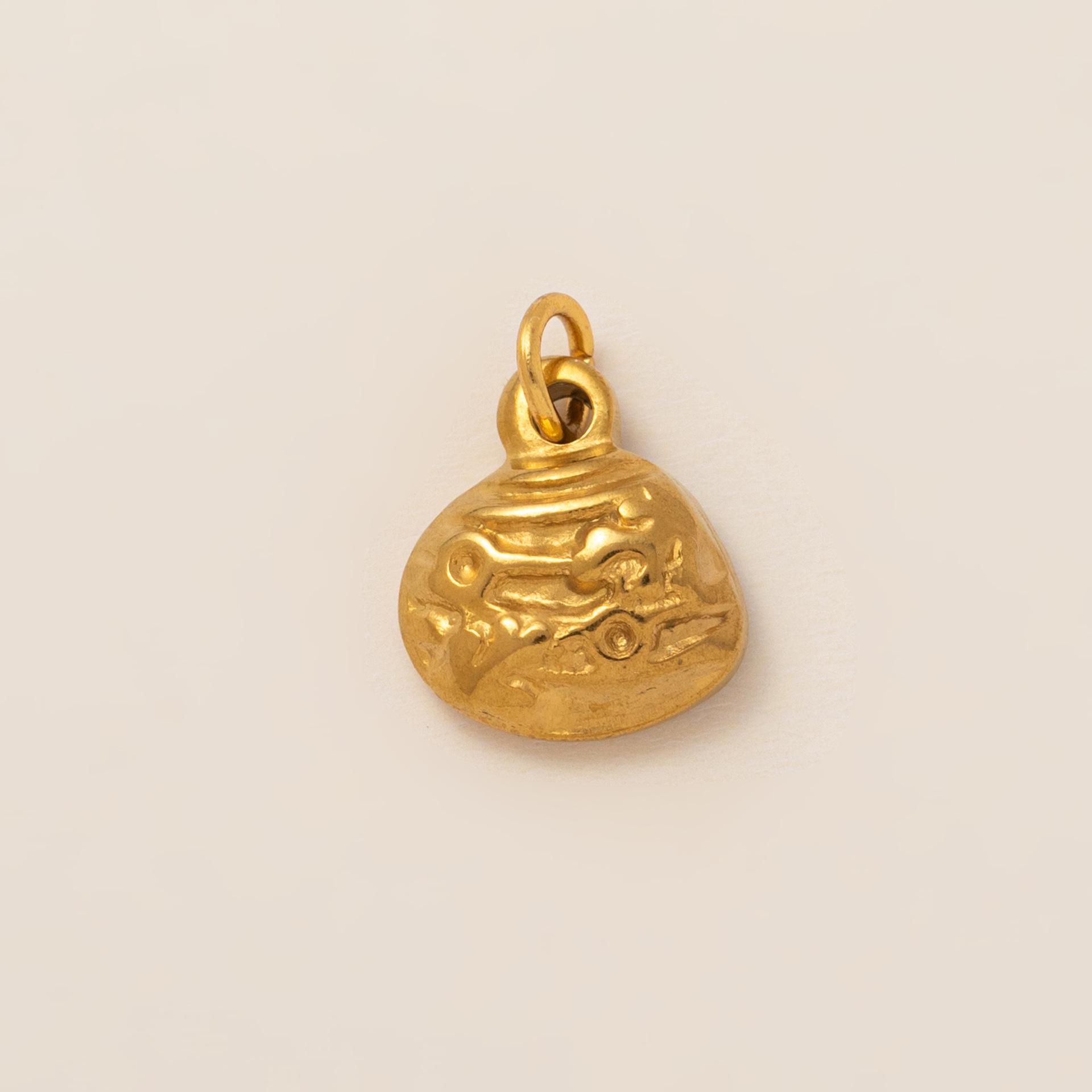 18K Gold-Plated Shell & Pearl Fish Necklace with Coral – Elegant Beach Style