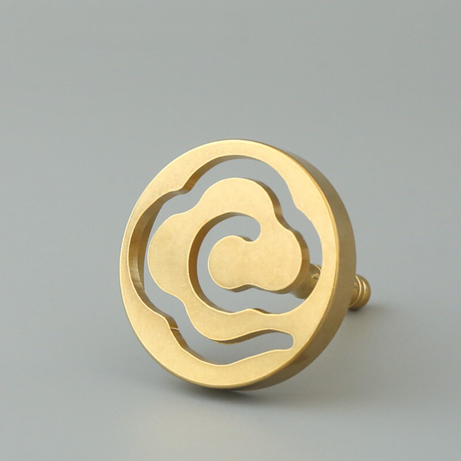 

SELECOCO Brass Ash Holder for Incense Holders, Buddhist Altar Accessories, and Ash Leveler (Zuiun4.5cm)