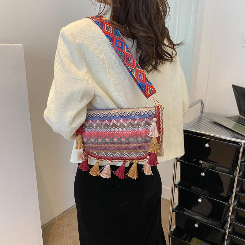 Wavy Pattern Tassel Single Shoulder Underarm Bag Ethnic Style Women Gift Fashion