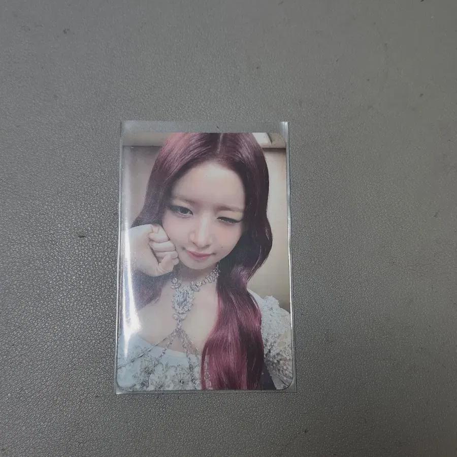 

IVE Фотокарточка с концерта Рэя