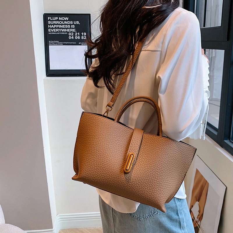 Stylish Women's 2025 Single-Shoulder Cross-Body Fashion Handbag for White-Collar Professionals