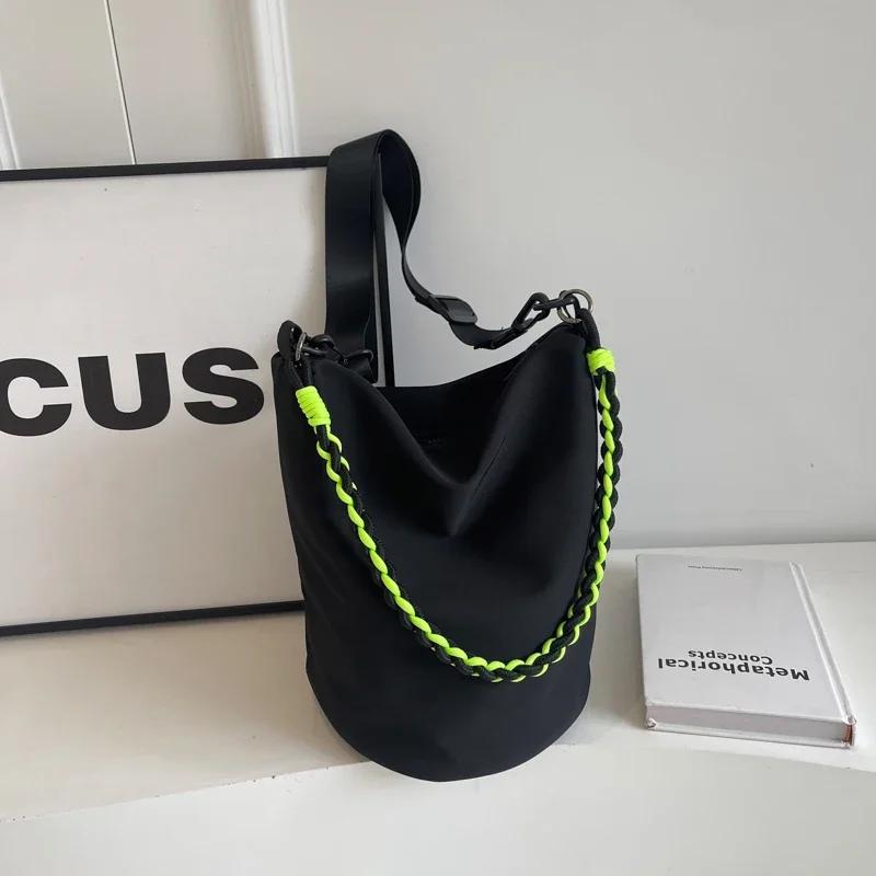 Large capacity solid crossbody casual bags with internal compartments high quality for women zipper nylon women's bags