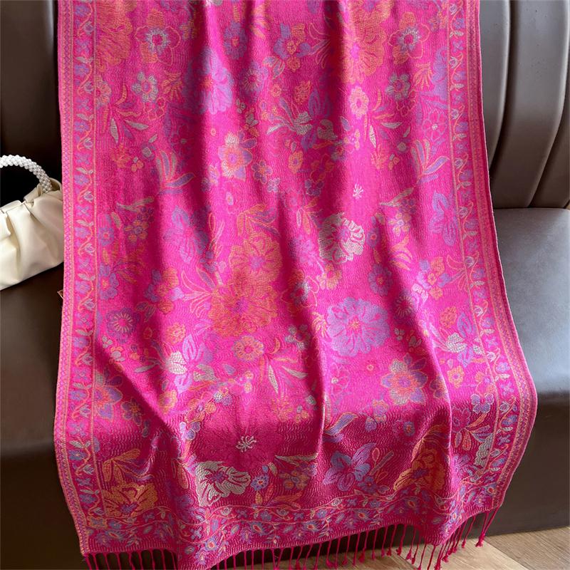 Luxury Embroidery Cashmere Winter Scarves Women Pareo Cape Warm Muslim Modal Hijabs Shawl Chunky Headscarf Ladies Elegant Poncho