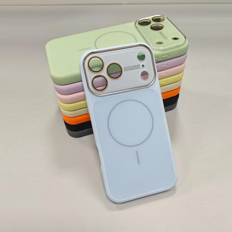 Magsafe magnetic suction is suitable for iPhone11promax large window mobile phone case silicone candy color mobile phone case