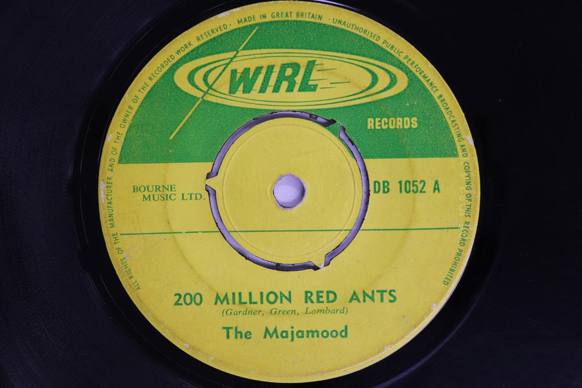 

7inch Record MAJAMOOD 200 Million Red Ants Faces Amasse DB1052 WIRL 1967 UK Rock Used