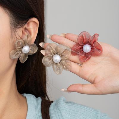 Leichter Luxus Perlenstoff Blumenohrringe Damenmode Temperament High-End Stecker süß zu Kleiderohrringen