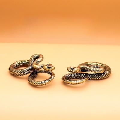 Ručně vyráběná mosaz Had Bronzový přívěsek na klíče Vintage móda Zvířecí hadi Závěsy v pase Přezka na opasek Přívěsky na klíče ve stylu punku
