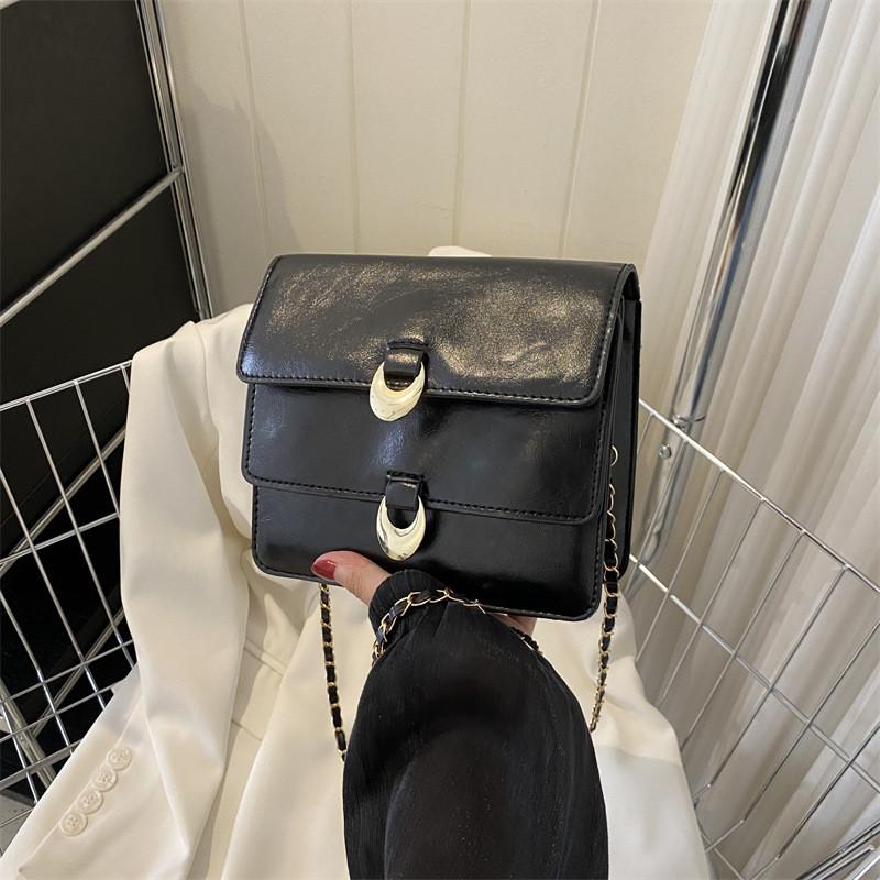 Chic Crossbody Mini Square Bag For Women With Elegant Chain Accents Ideal For Fashion