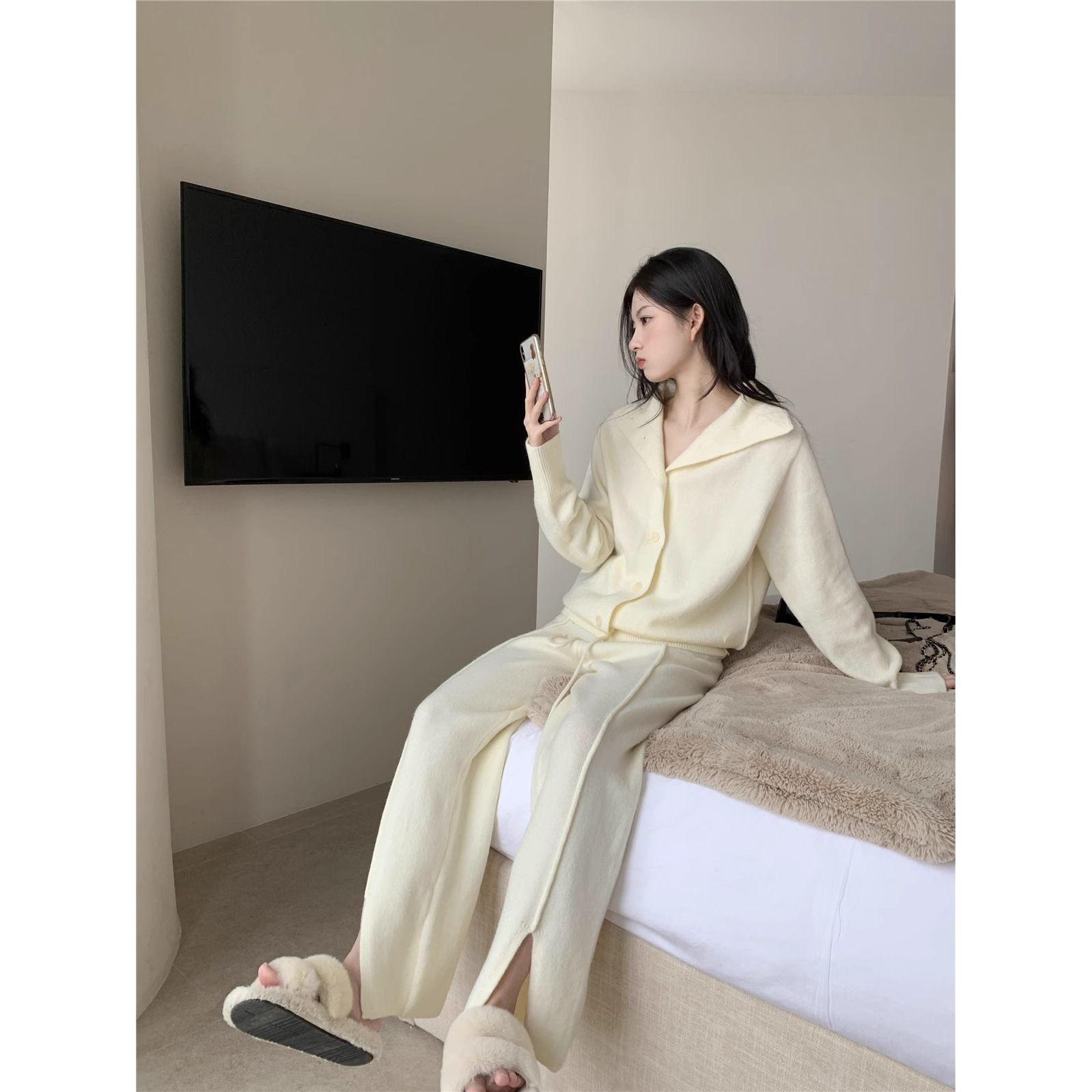 

Women s Casual Grey Knit Set: Loose-Fit, Split Wide-Leg Pants, Two-Piece Korean Style for Autumn/Winter. L (for 60-67.5 kg)