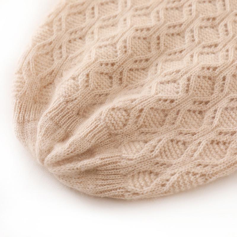 Cashmere Autumn and Winter New Style Women's High End Solid Color Cable Thickened Warm Fashion Knitted Casual Hat