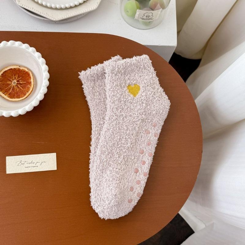 Love embroidered coral fleece short socks autumn and winter thickened warm women's socks solid color dispensing non-slip sleep socks