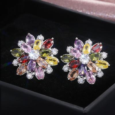 Huitan Neuankömmling Wunderschöne Große Blume Ohrstecker für Frauen Hochzeit Verlobung Tanzparty Edel Brillante Zirkonstein Ohrringe