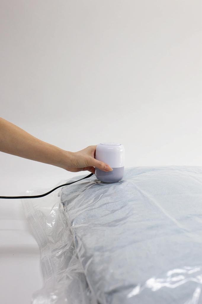 Orient Electric Suction Pump for Compression Bags Set of 2 Compression Bags + OR-3009