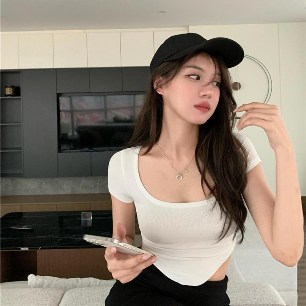 U Neck Knit White Crop Top Ženy Léto Ležérní Tričko Basic Sexy Streetwear Žebra Černá Topy s krátkým rukávem Y2k Slim Dámské tričko