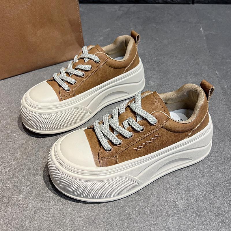 [Fanfna] Thick Baseplate Shoes Women's 2025 Autumn New Fashionable Versatile Round Head Lace-up Light Casual Board Shoes Tide