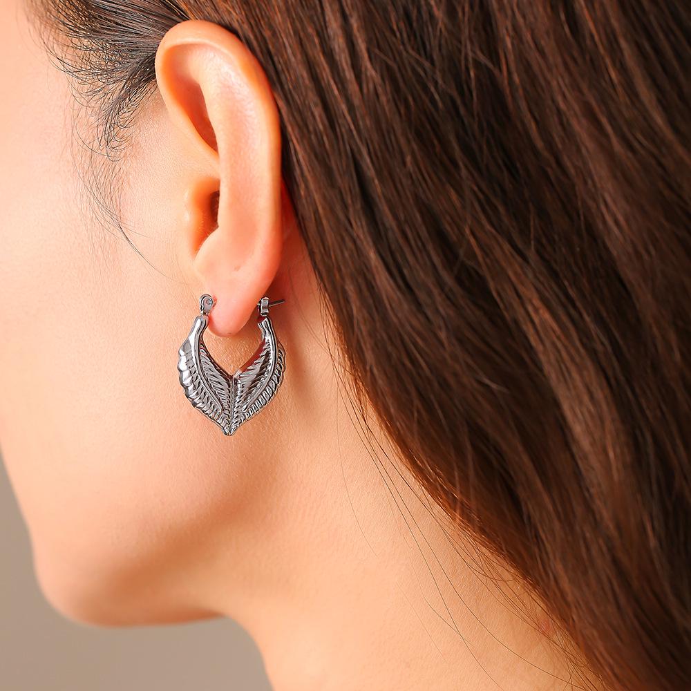 18k Gold PVD Titanium Leaf Patchwork Heart Stud Earrings
