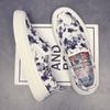 Fashion Summer Fashion New Men's Flower Pattern Scrawl Canvas Shoes Breathable Casual Slip On Walking Sneakers Footwear Flats