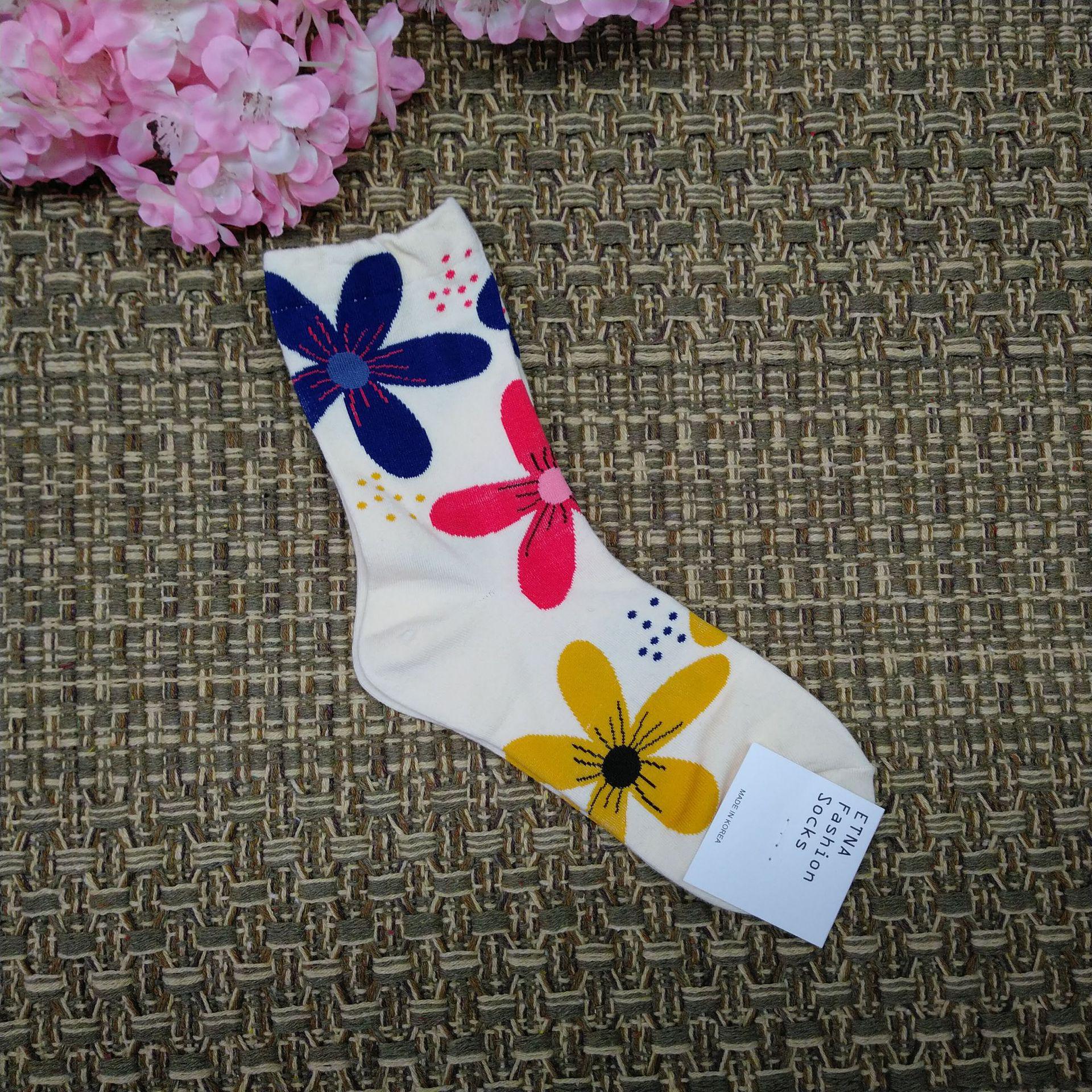 

Женские хлопковые носки в корейском стиле со средней посадкой и цветочным узором - стиль колледжа с дизайном в виде большого цветка One Size